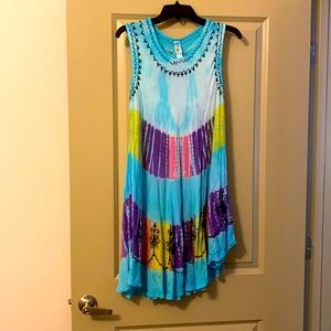 Colorful strapless top.